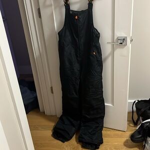 ‼️ LAST CHANCE ‼️ Champion XL snow suit color black and orange